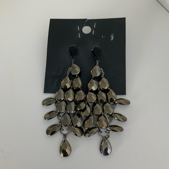 H&M Tear Drop Beaded Gun Metal Black Dangle Statement Trendy Earrings Brand New - Picture 1 of 7